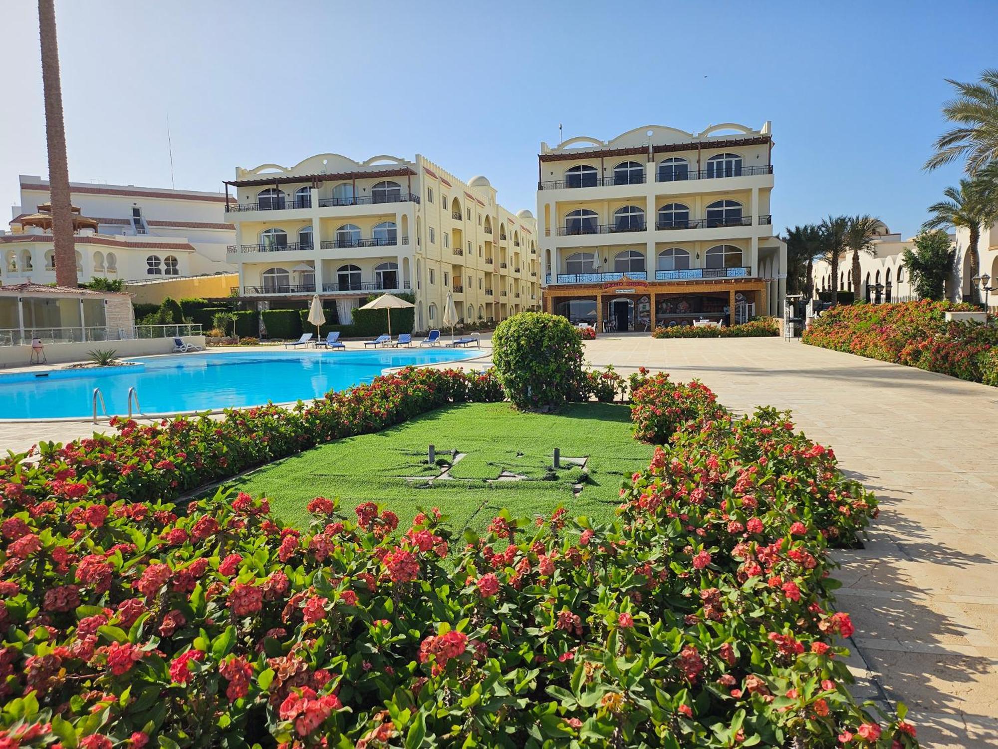 Palm Beach Piazza Apart Hotel Sahl Hasheesh Hurghada Exterior foto